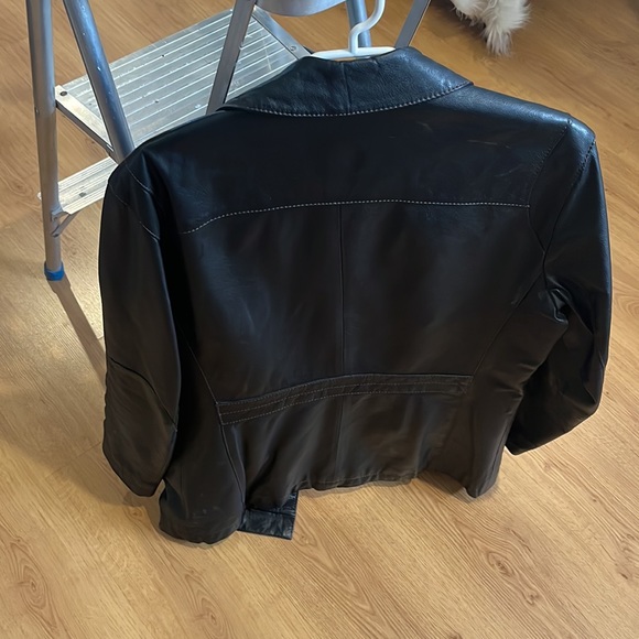 Danier leather coat - Picture 5 of 5